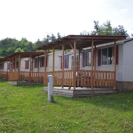 Mobilheimy U Prehrady Hotel Horní Dunajovice Eksteriør billede